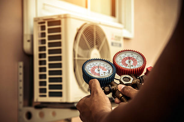 Professional Hvac technician working in Moose Lake, MN